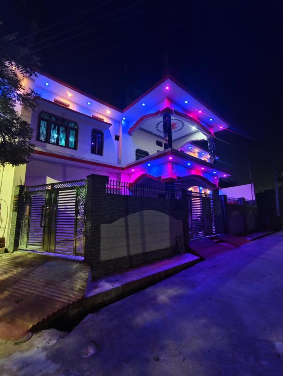 Shree Ram Guest House Near Ram Mandir Ayodhya Εξωτερικό φωτογραφία