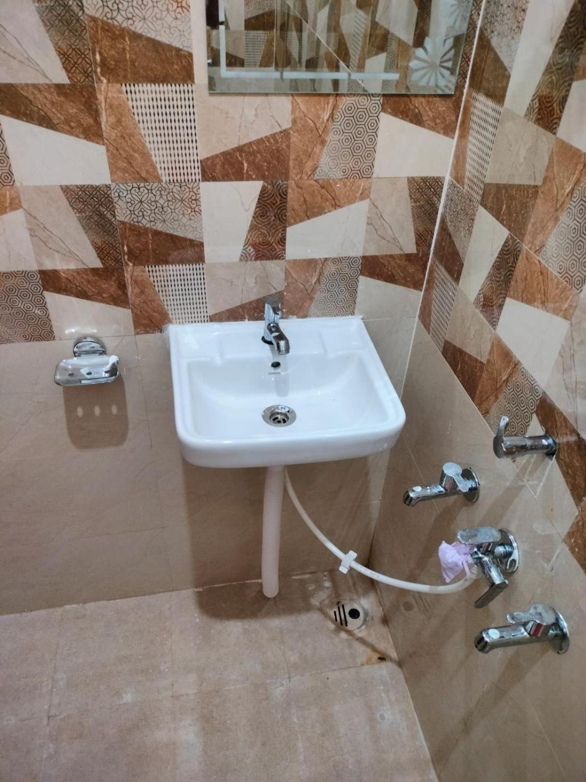 Shree Ram Guest House Near Ram Mandir Ayodhya Εξωτερικό φωτογραφία